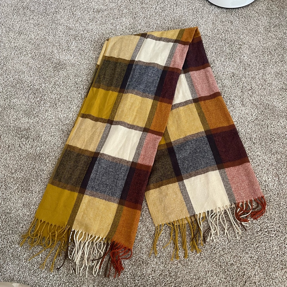 Big warm scarf 🧣